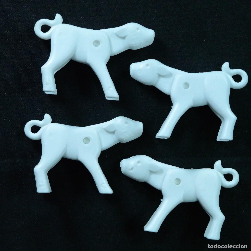 Playmobil: Playmobil 4 terneros blancos ☼