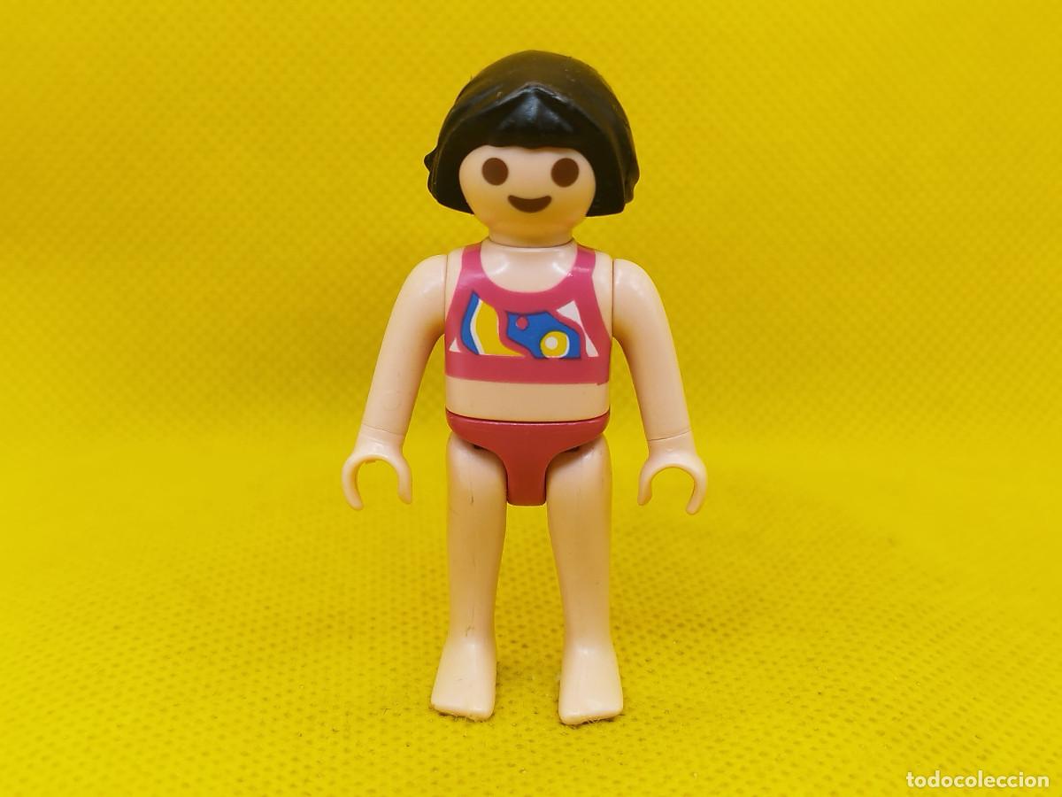Playmobil: Playmobil Ni&ntilde;a en ba&ntilde;ador