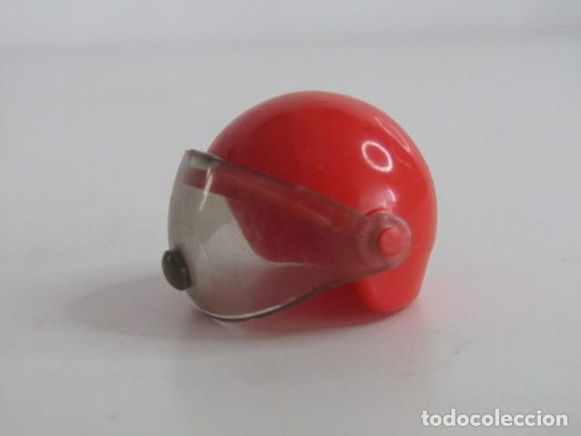 Playmobil: DIFICIL CASCO ROJO CON VISERA MOTORISTA 1&ordf; &Eacute;POCA RAR PLAYMOBIL