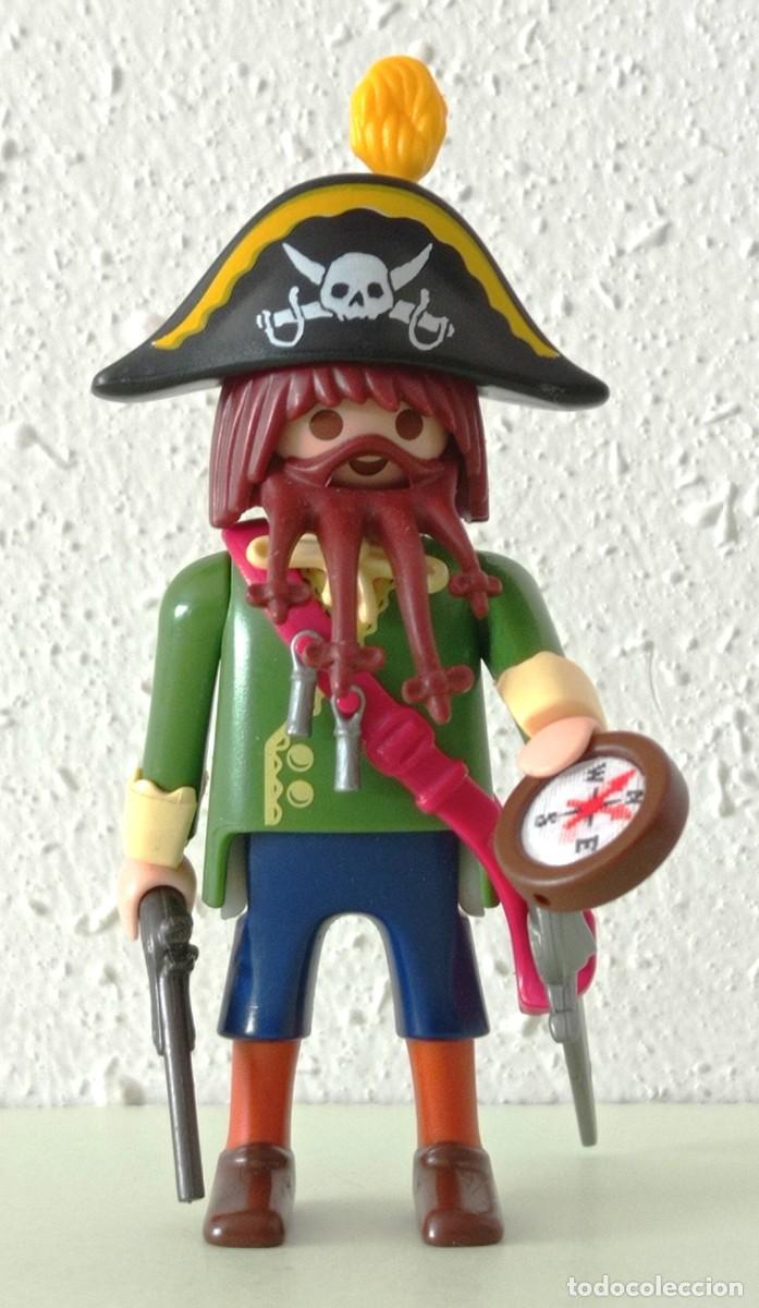 Playmobil: PLAYMOBIL. CAPIT&Aacute;N PIRATA, CON BR&Uacute;JULA PARA LA B&Uacute;SQUEDA DEL TESORO (2006)