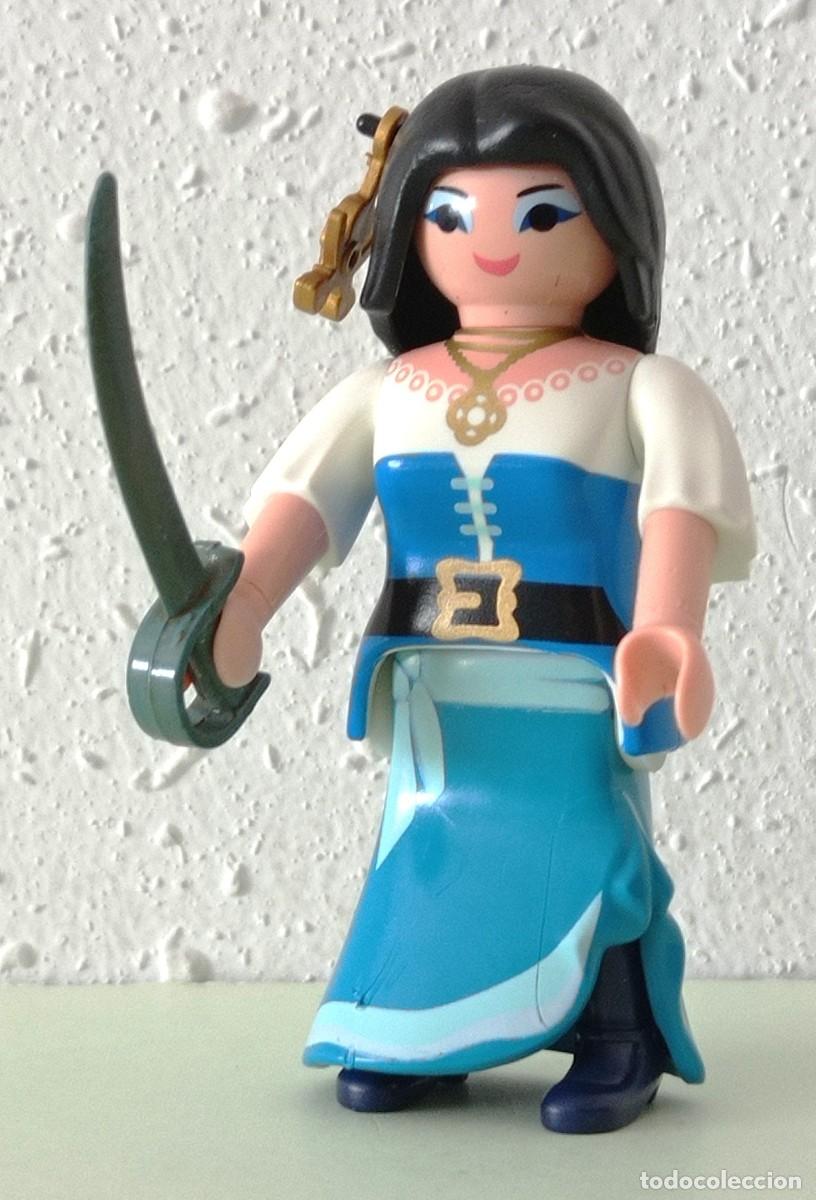 Playmobil: PLAYMOBIL. MUJER PIRATA, TRIPULANTE DE UN BARCO/GALE&Oacute;N PIRATA (2012)