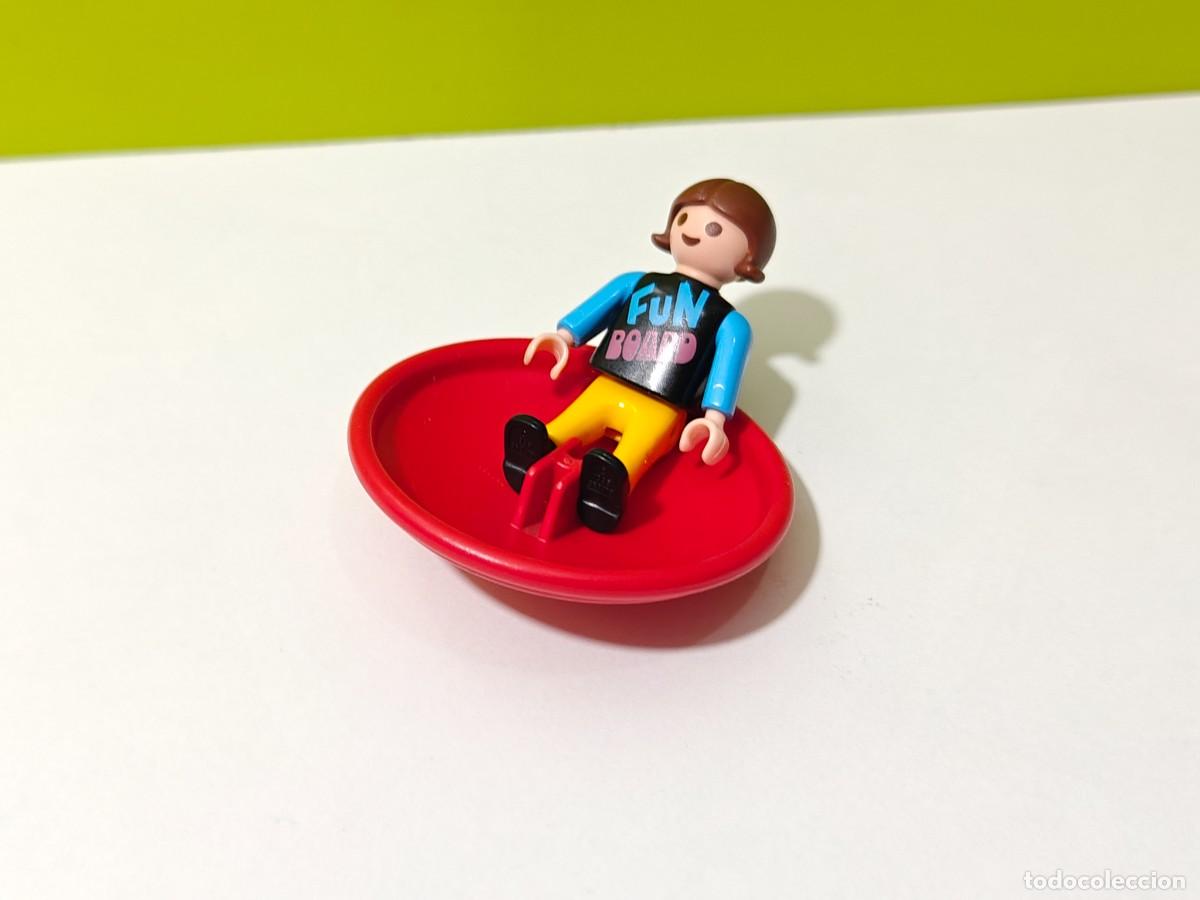Playmobil: playmobil figura ni&ntilde;a con balanc&iacute;n, parque, colegio, guarder&iacute;a, feria, parque atracciones, casa,city