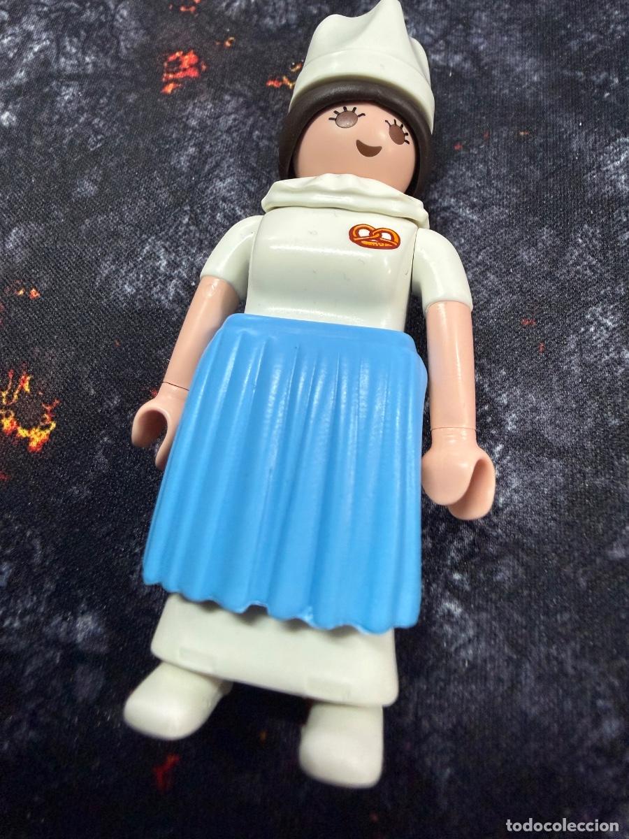 Playmobil: &zwj; PLAYMOBIL PANADERA / VENDEDORA ALEMANA VINTAGE &zwj;