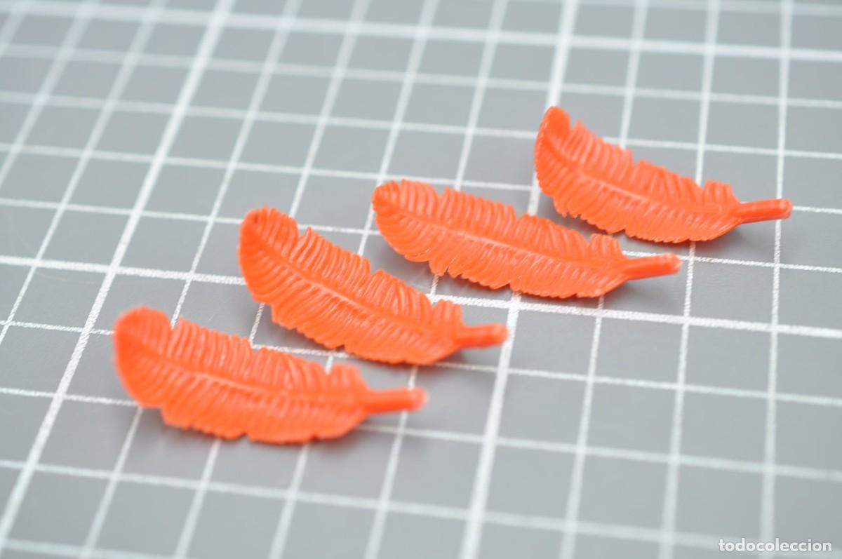 Playmobil: wsk057 Playmobil, 4 plumas rojas