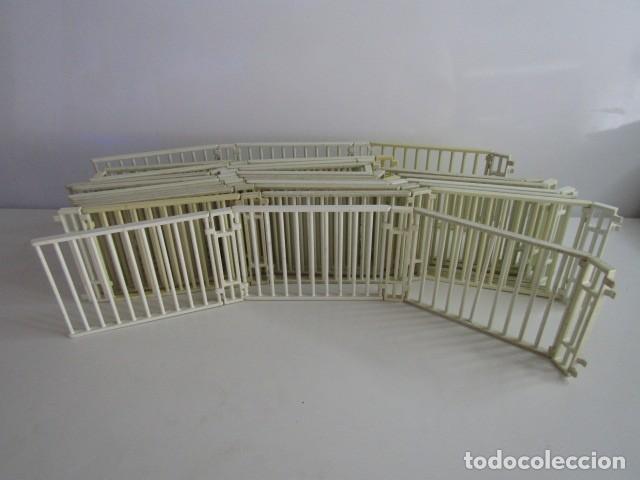 Playmobil: DIFICIL LOTE GIGANTE DE VALLADO BLANCO USADO ANTIGUO DE ZOO PLAYMOBIL