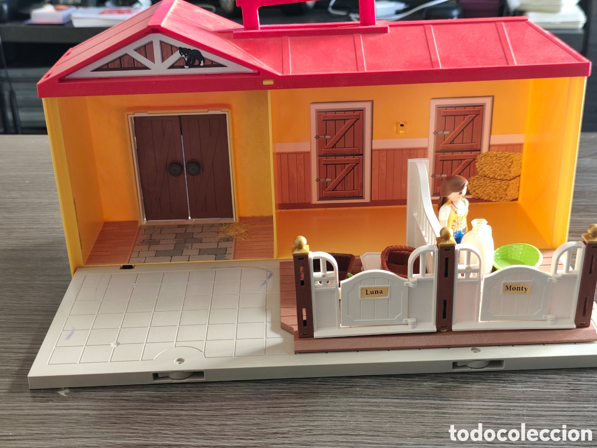 Playmobil: Establos malet&iacute;n Playmobil granja