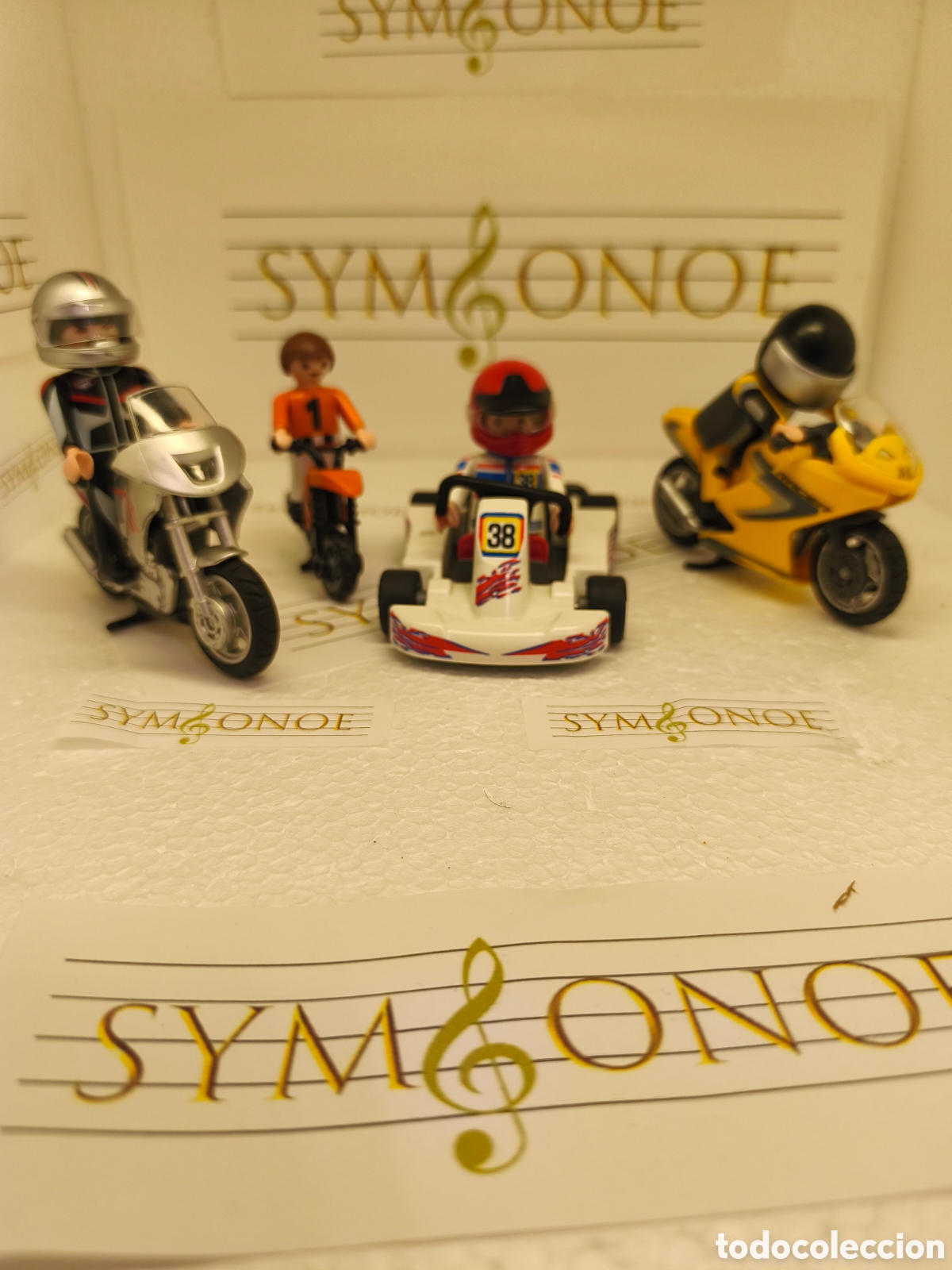 Playmobil: Lote Playmobil est&aacute; formado por varias motocicletas y un kart