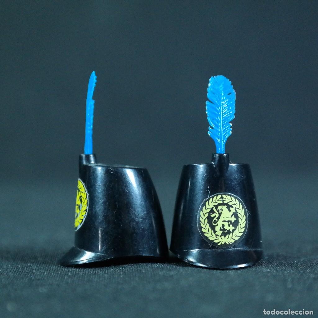Playmobil: Playmobil dos gorros alros con plumas soldados ingleses ☼