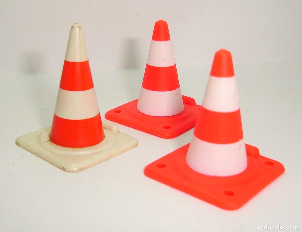 Playmobil: ACCESORIO PLAYMOBIL CONOS DE TRAFICO LOTE 203