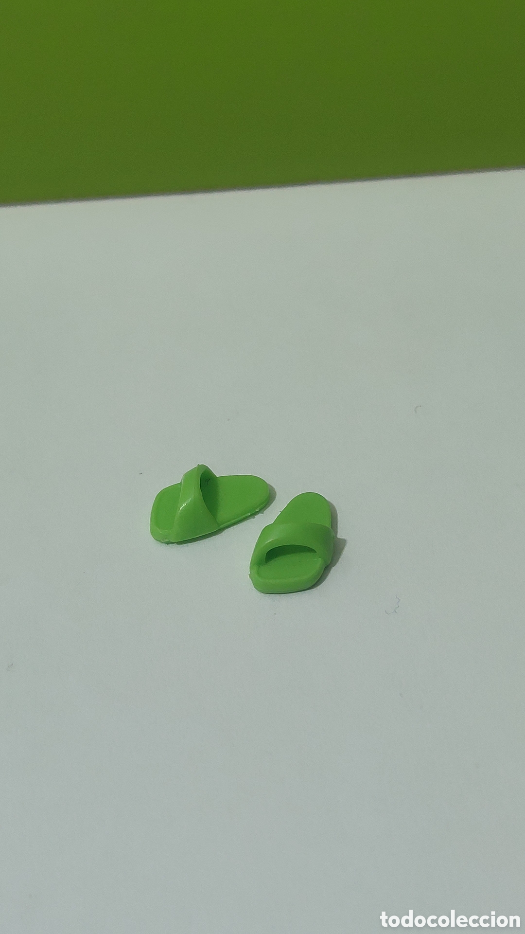 Playmobil: playmobil lote 2 sandalias-zapatos verdes ni&ntilde;o, victoriano, ciudad, roma, oeste, Egipto, zoo