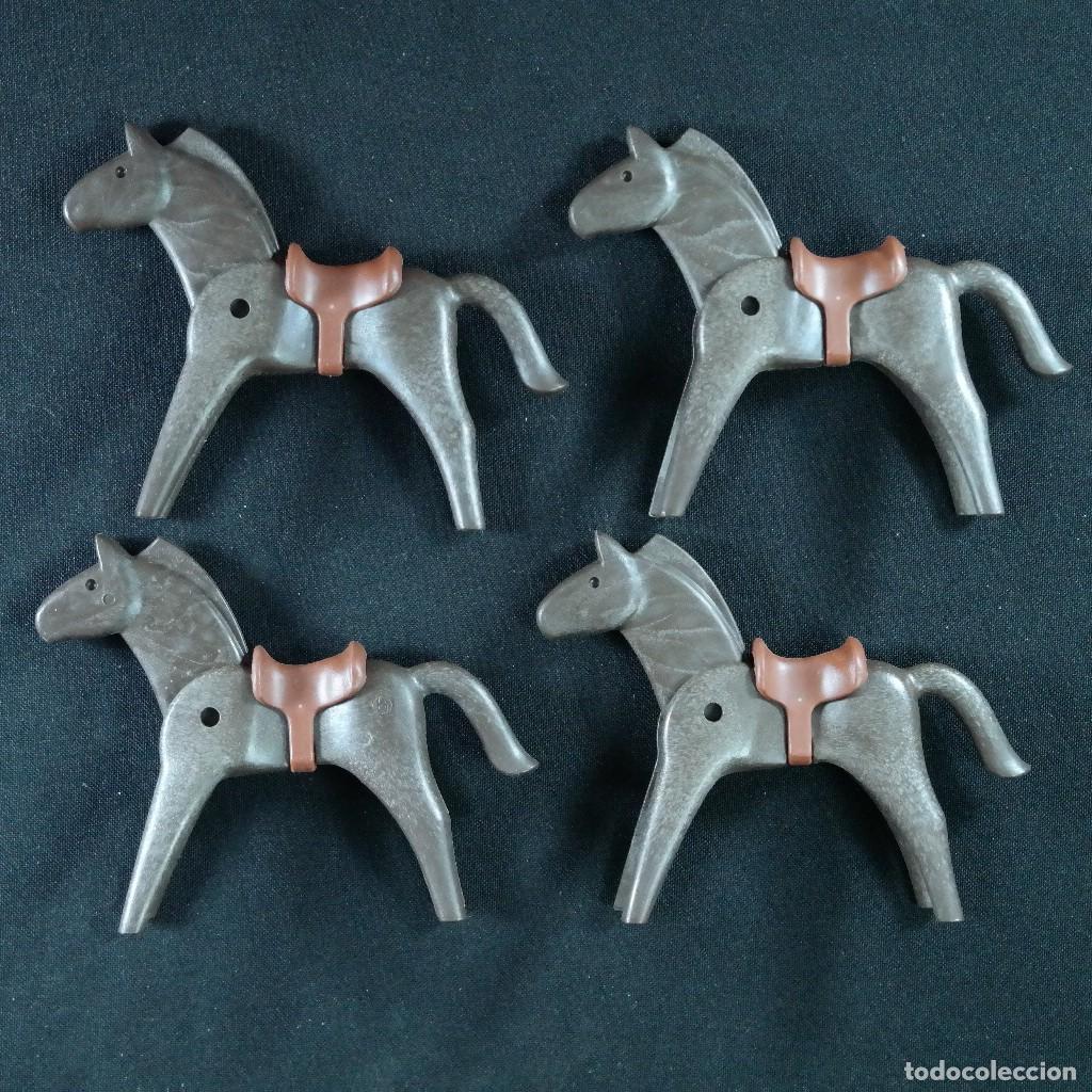 Playmobil: Playmobil 4 caballos ☼