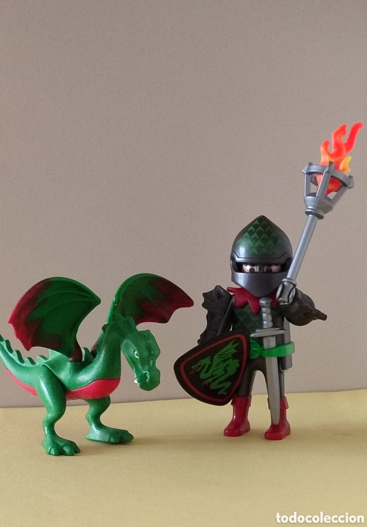 Playmobil: Guerrero con drag&oacute;n.