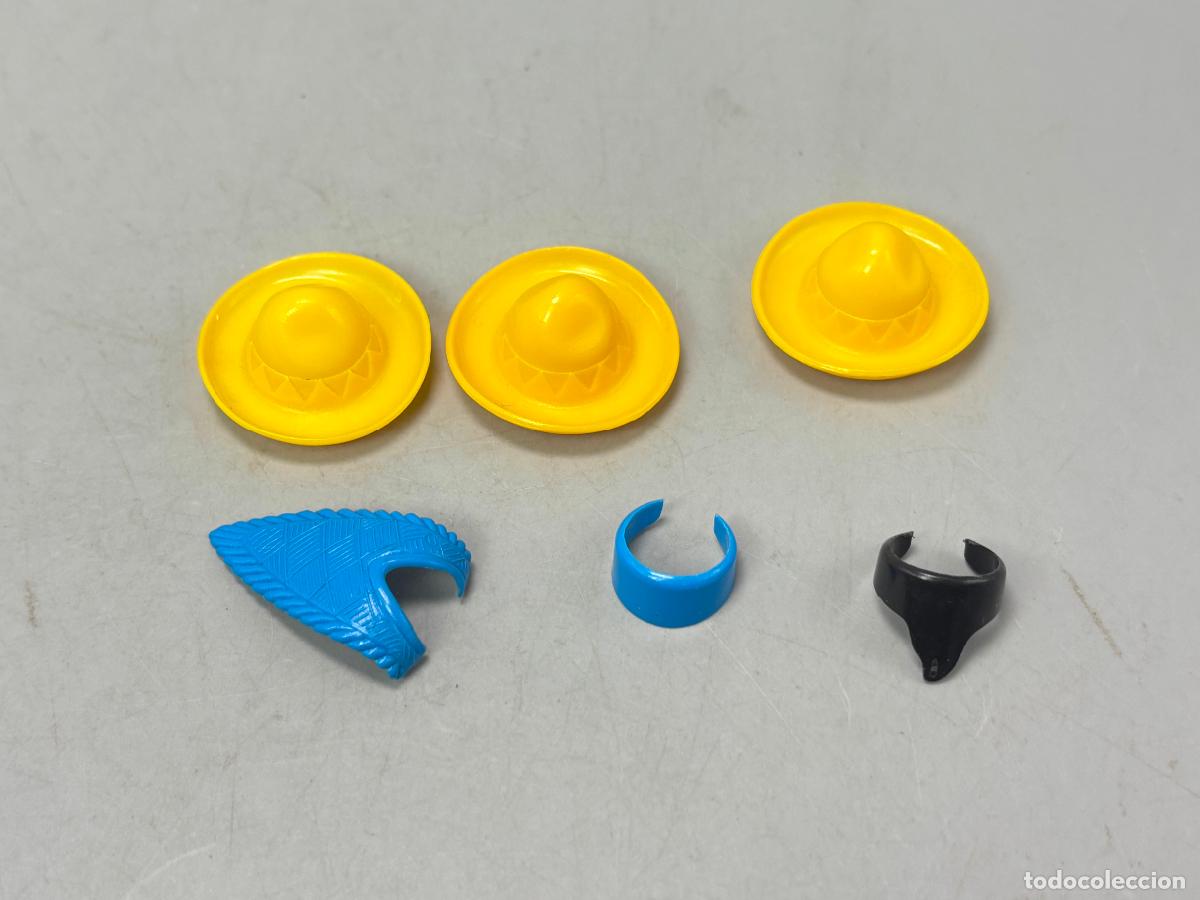 Playmobil: Playmobil lote sombrero mejicano pa&ntilde;uelo y peto primera &eacute;poca oeste