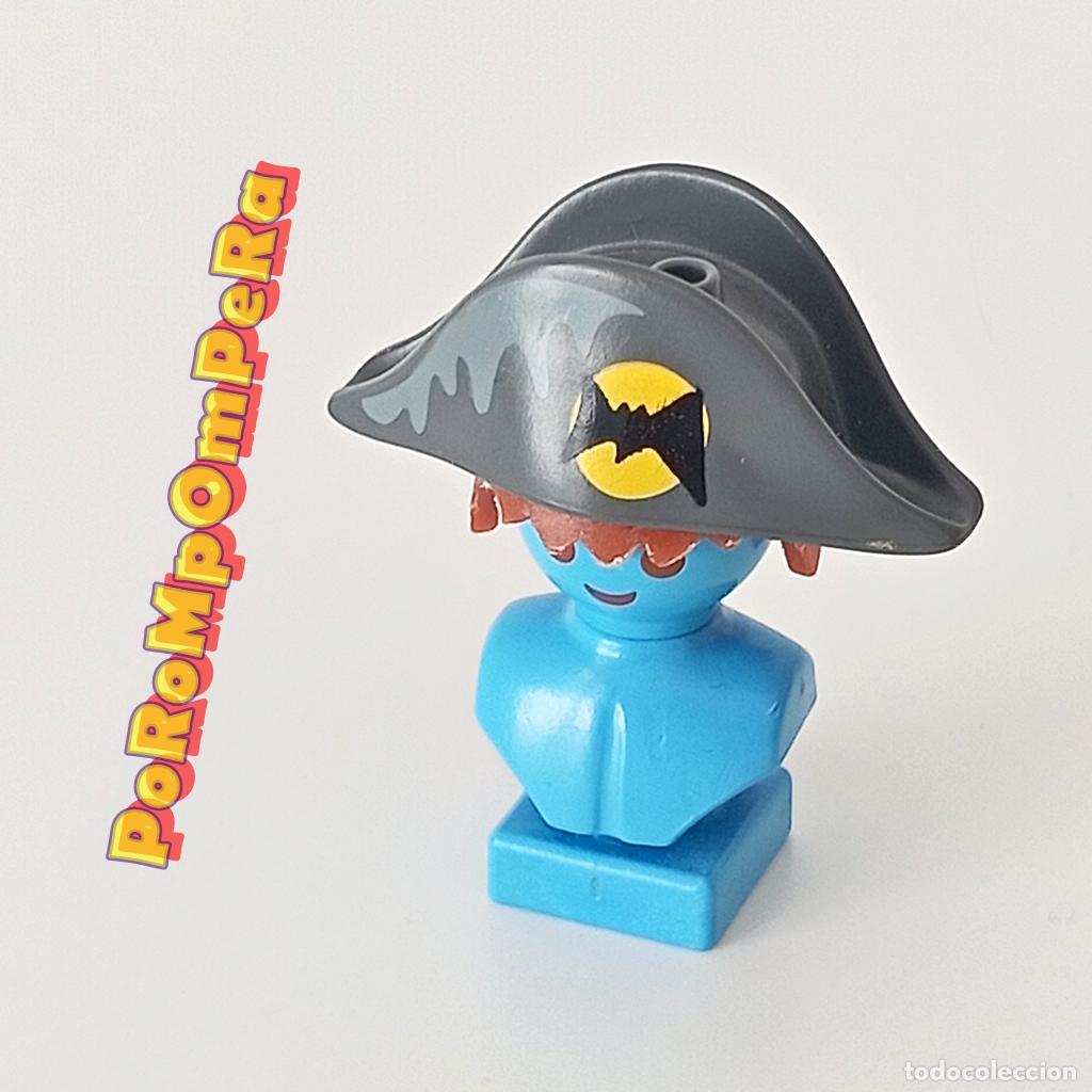 Playmobil: PLAYMOBIL BICORNIO GRIS CAPIT&Aacute;N PIRATA FANTASMA 4572 i1