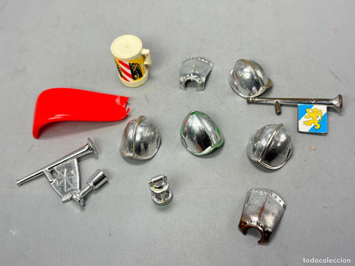 Playmobil: Playmobil lote casco pero capa tambor medieval primera &eacute;poca