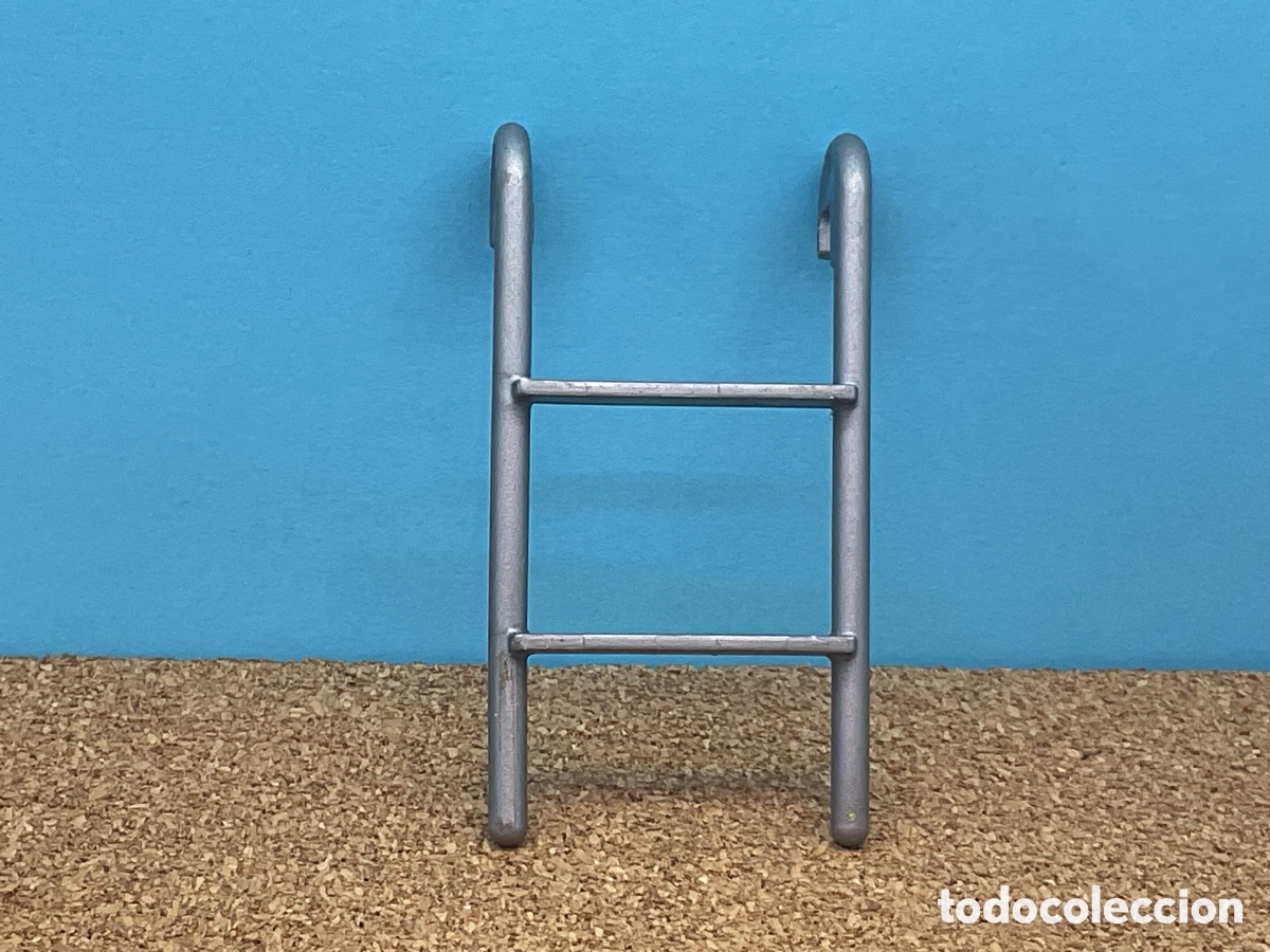 Playmobil: ACCESORIO PLAYMOBIL. ESCALERA COLOR GRIS DE 2 PELDA&Ntilde;OS