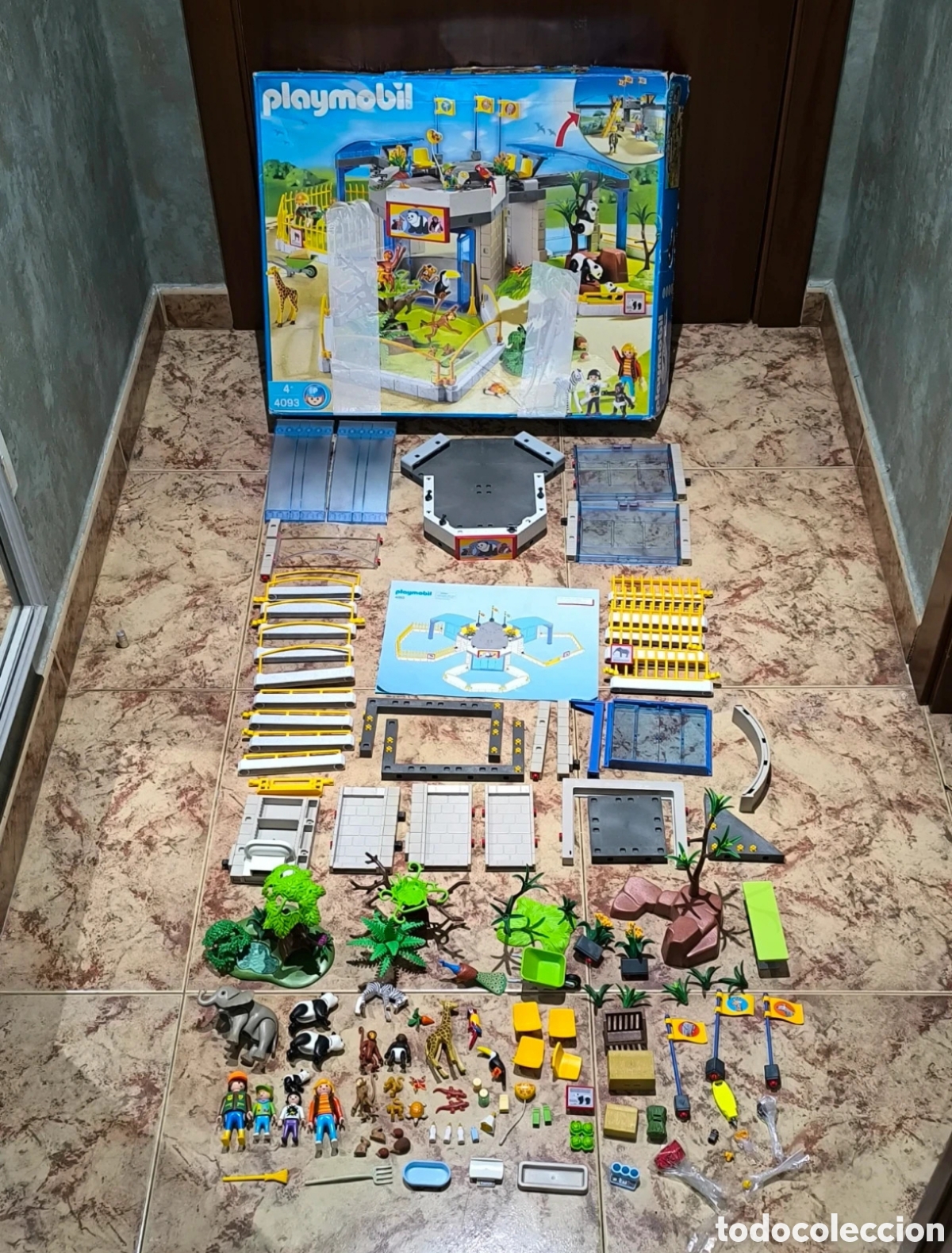 Playmobil: Playmobil 4093 Zoo Beb&eacute;s con caja y accesorios