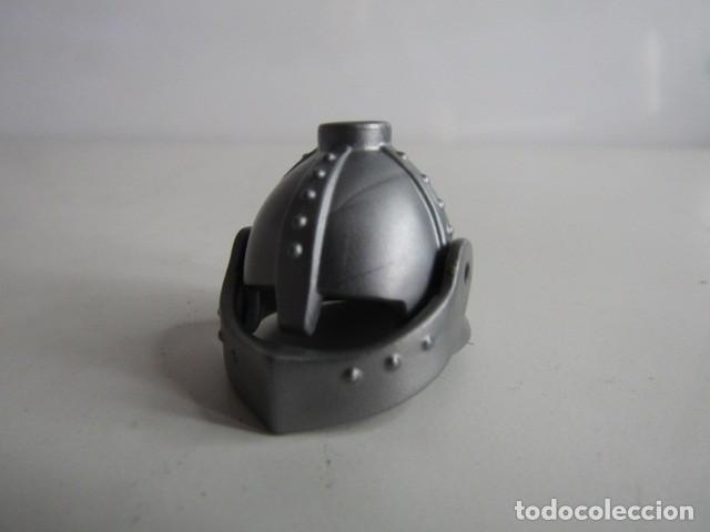 Playmobil: DIFICIL CASCO PLATEADO ESPECIAL CABALLERO MEDIEVAL ANTIGUO PLAYMOBIL