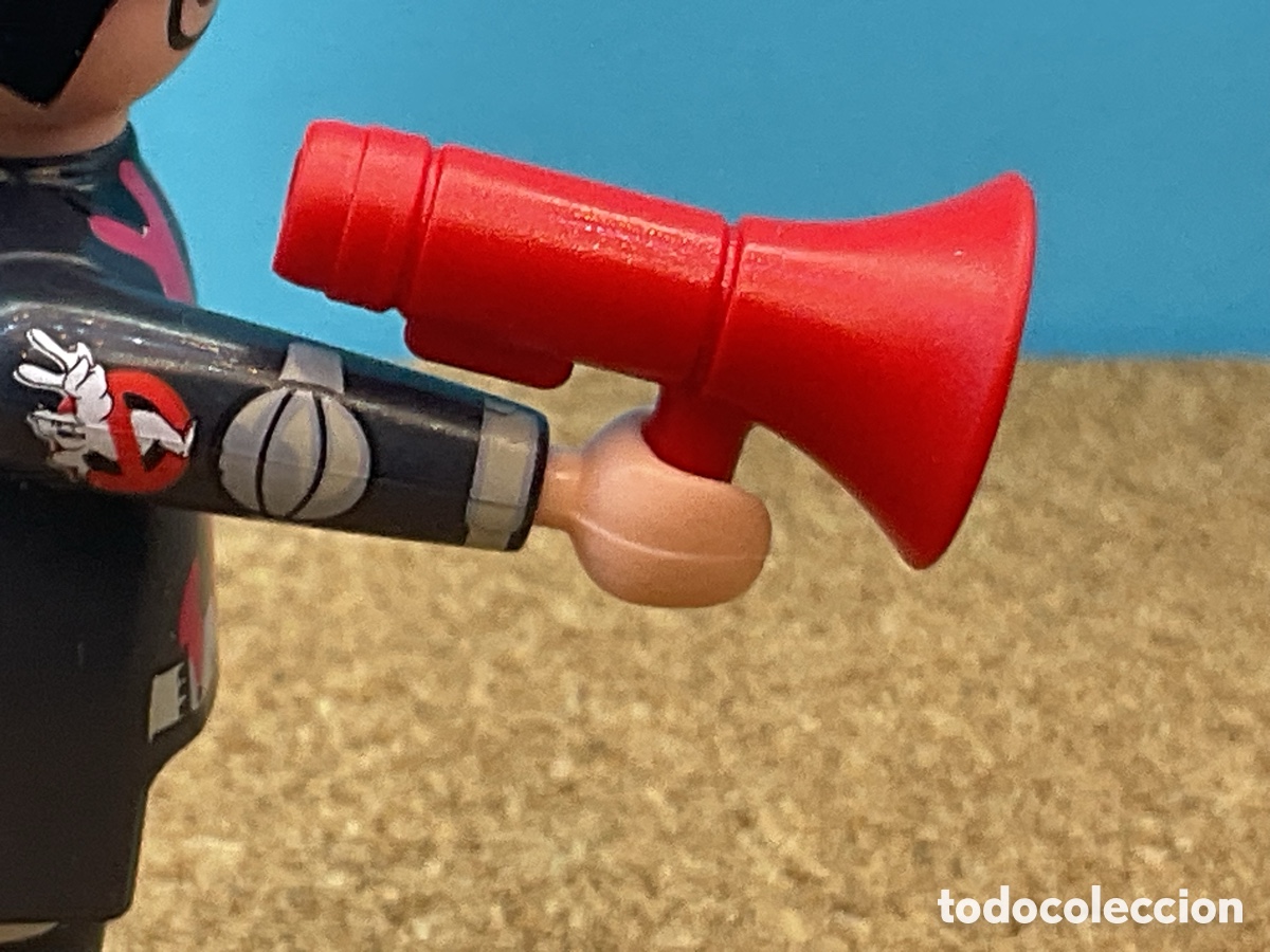 Playmobil: ACCESORIO PLAYMOBIL. MEGAFONO ROJO . REF POLICIA, BOMBEROS, PRESENTADOR CIRCO, ETC