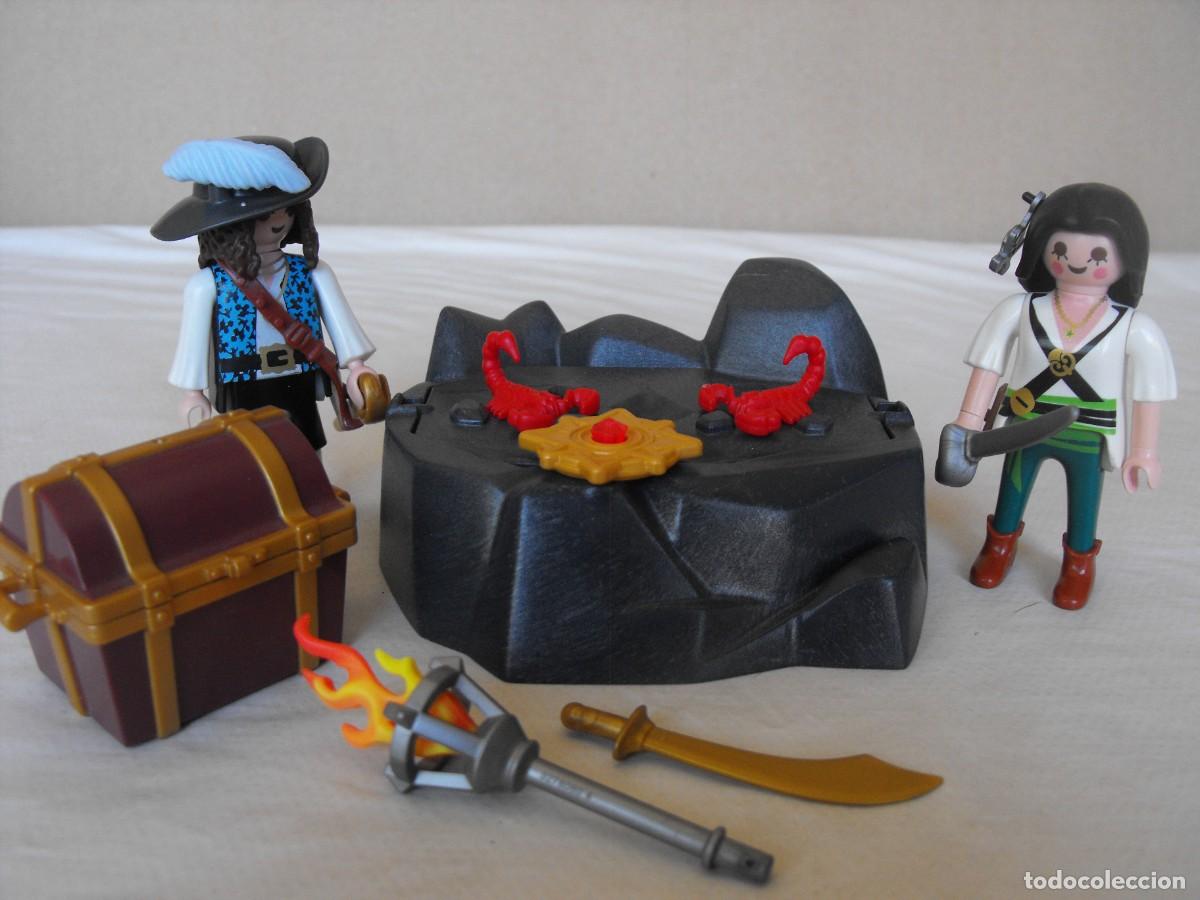 Playmobil: PLAYMOBIL. Islote pirata con tesoro. Ref. 6683. Muy completa.
