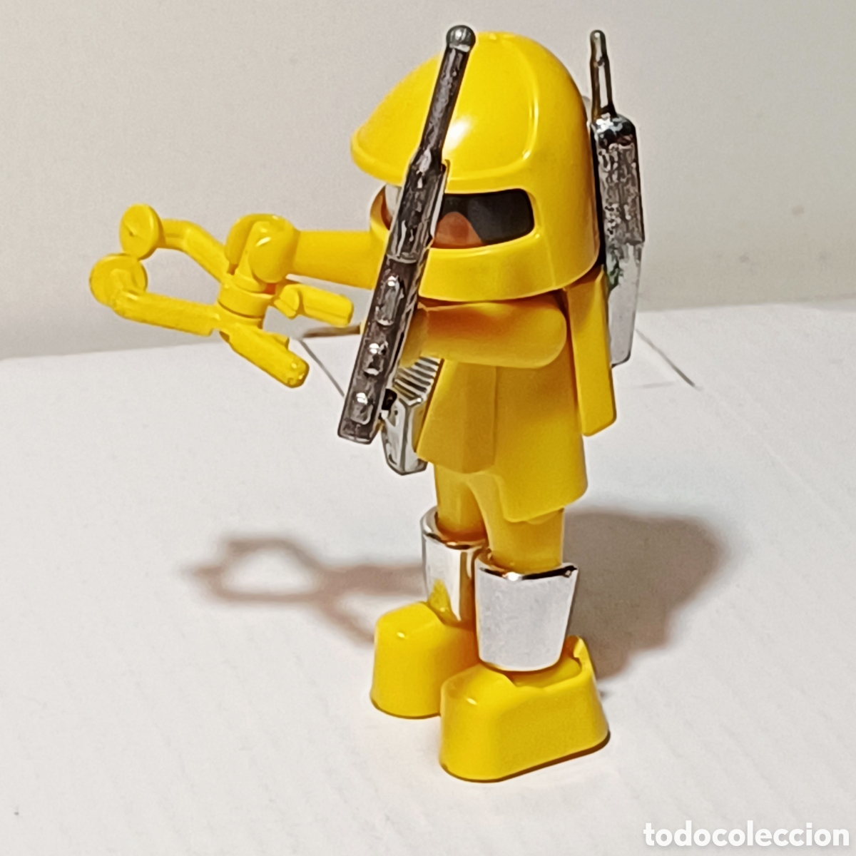 Playmobil: Figura Playmobil hombre playmospace astronauta famospace traje amarillo ref. 3534