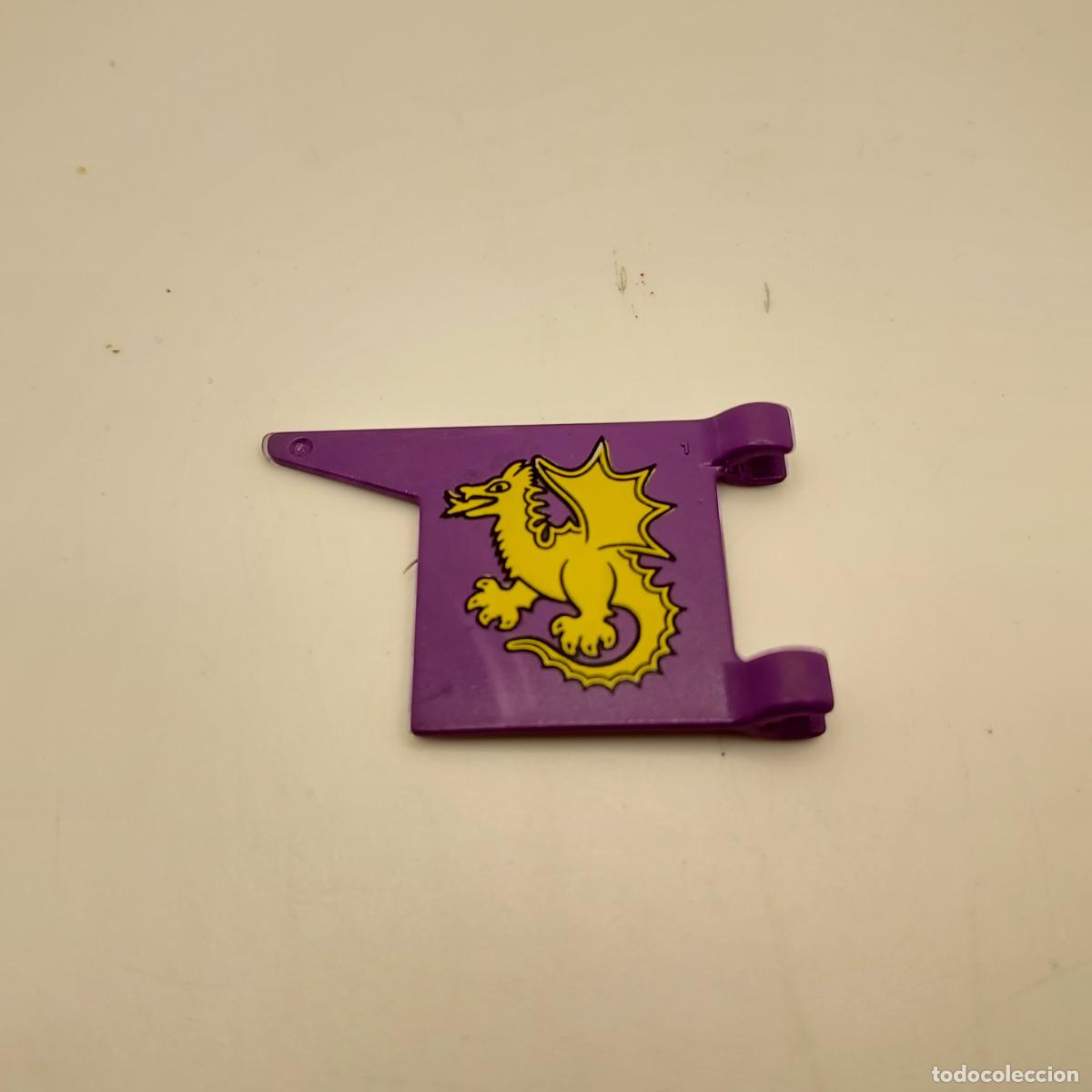 Playmobil: PLAYMOBIL SEGUNDA MANO BANDERA MORADA MEDIEVAL SOLDADO DRAGON AMARILLO