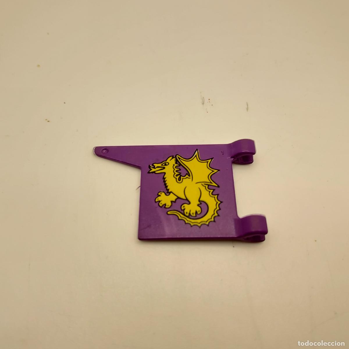 Playmobil: PLAYMOBIL SEGUNDA MANO BANDERA MORADA MEDIEVAL SOLDADO DRAGON AMARILLO