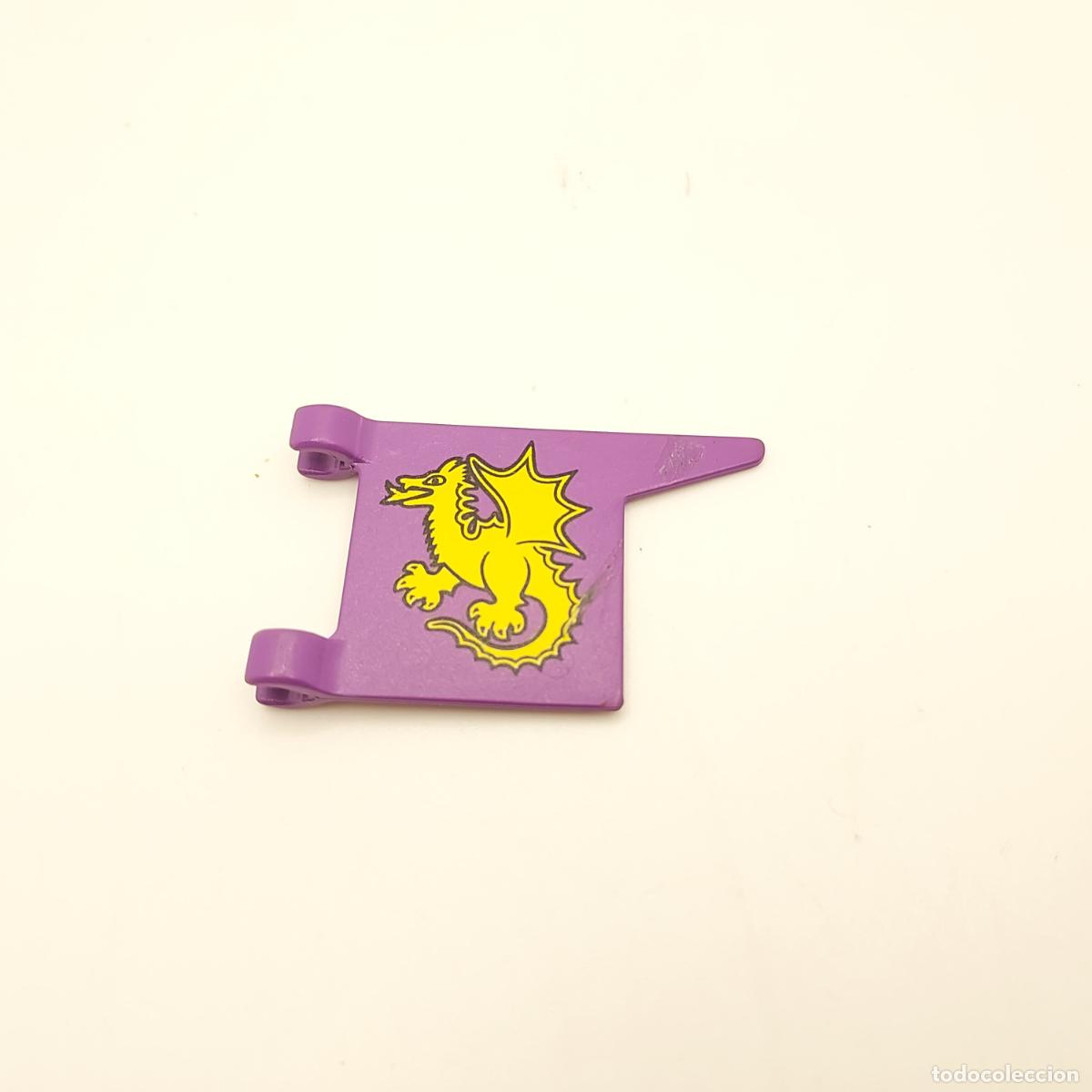 Playmobil: PLAYMOBIL SEGUNDA MANO BANDERA MORADA MEDIEVAL SOLDADO DRAGON AMARILLO