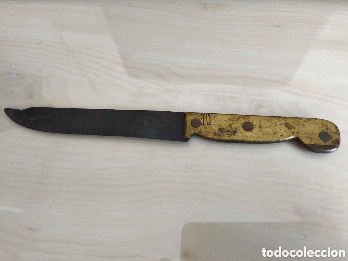 Playmobil: Cuchillo S XX con iniciales JU grabadas en el mango de metal. Hoja de 15 cms