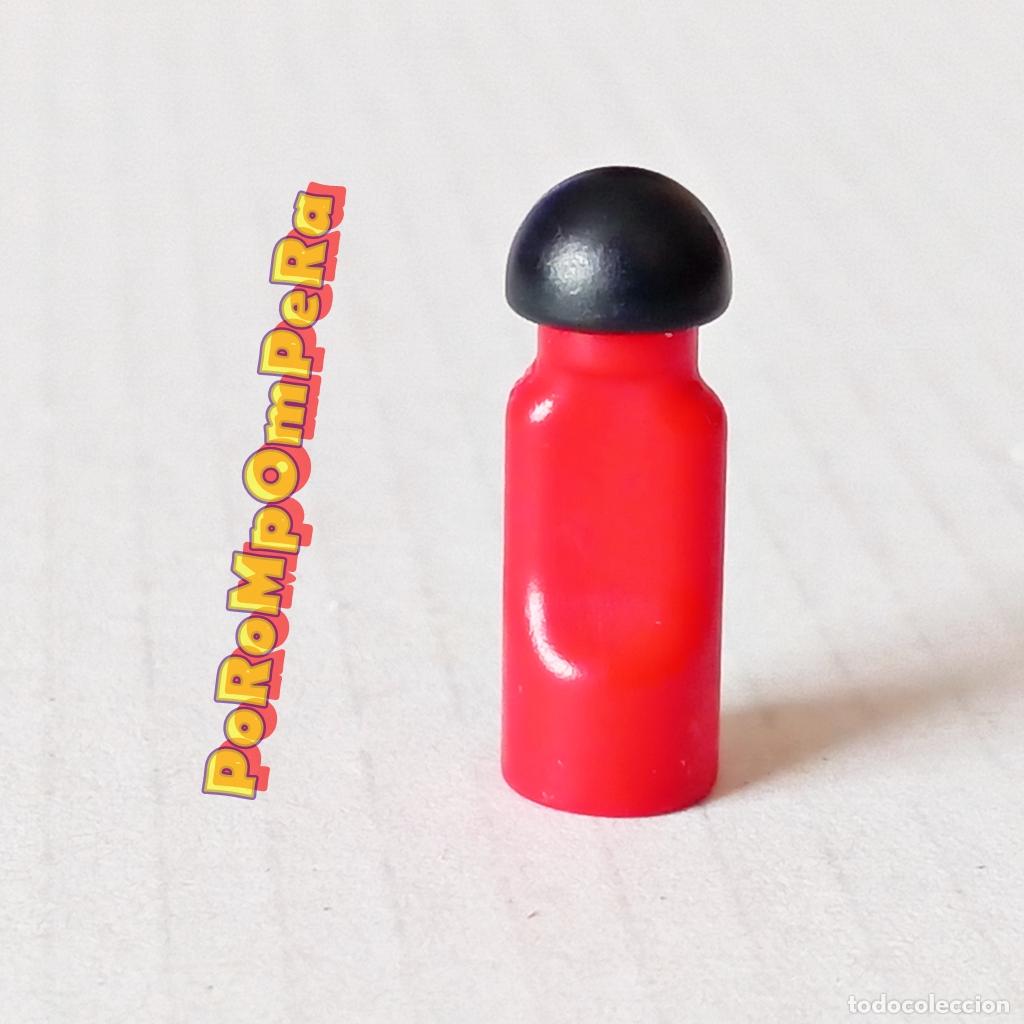 Playmobil: PLAYMOBIL BOTELLA ROJA CON TAP&Oacute;N SEMICIRCULAR NEGRO 5686 6948 BID&Oacute;N ROJO CICLISTA Q4