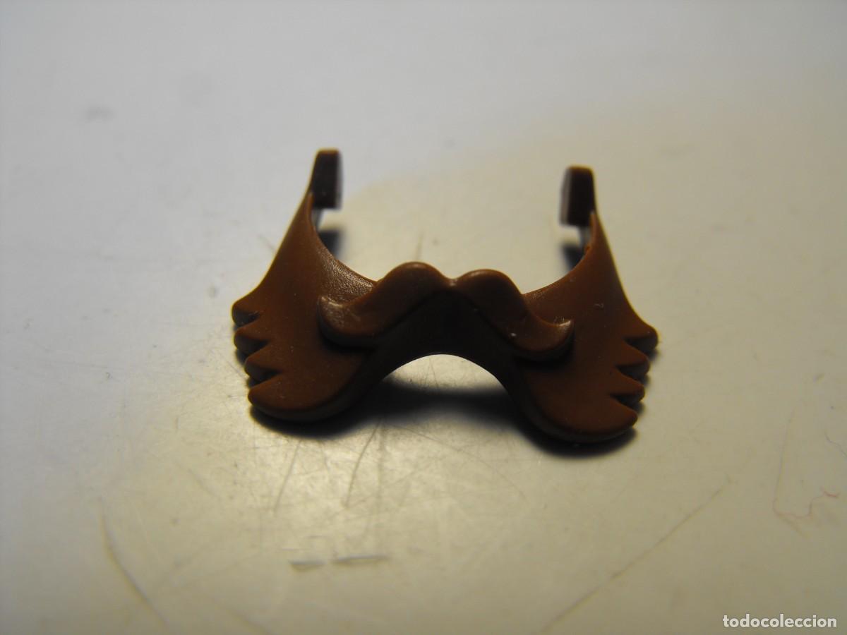 Playmobil: PLAYMOBIL. Barba con bigote.