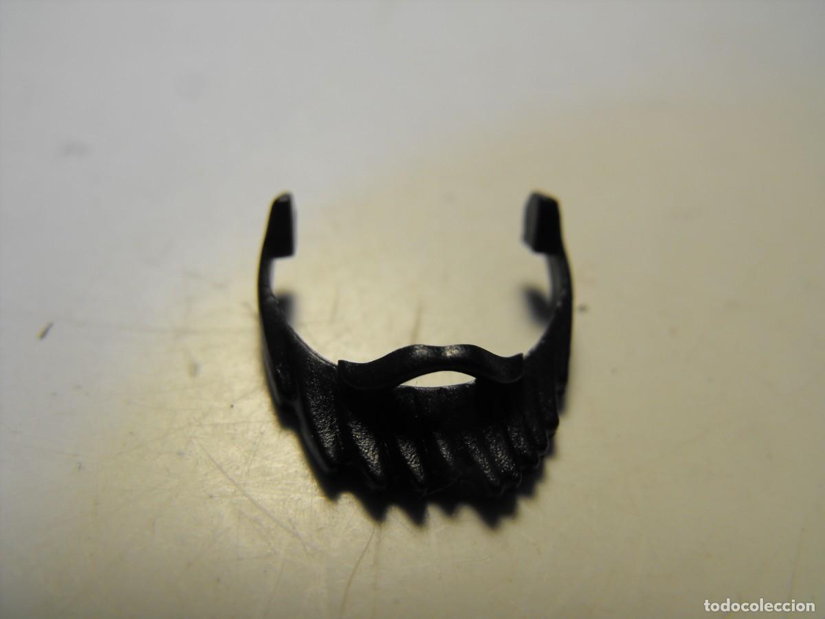 Playmobil: PLAYMOBIL. Barba con bigote.
