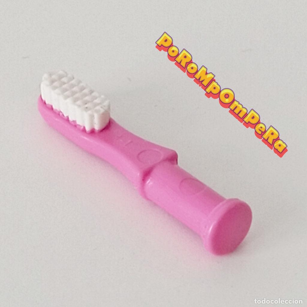 Playmobil: PLAYMOBIL CEPILLO DIENTES ROSA LIMPIEZA DENTAL CUARTO DE BA&Ntilde;O ACCESORIO O8