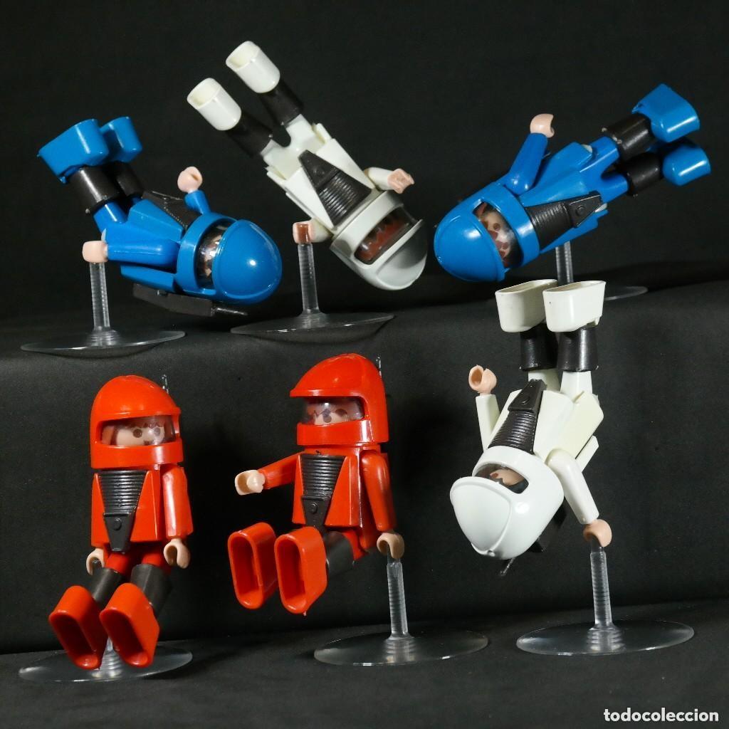 Playmobil: Playmobil 6 astronautas en gravedad cero ( bases transparentes de ref.3725)☼