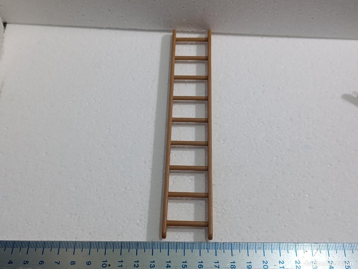 Playmobil: ESCALERA MARRON CLARO 13 CM. - PLAYMOBIL - FIGURA - ANIMAL - COMPLEMENTO - OESTE -