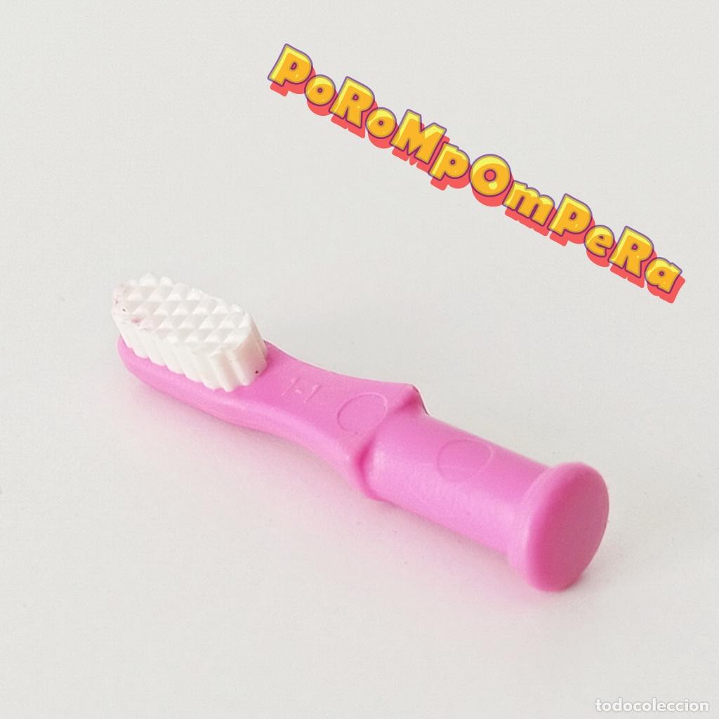 Playmobil: PLAYMOBIL CEPILLO DIENTES ROSA LIMPIEZA DENTAL CUARTO DE BA&Ntilde;O ACCESORIO O8