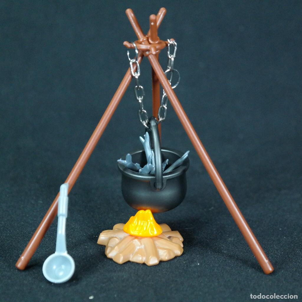 Playmobil: Playmobil tripode con olla ☼