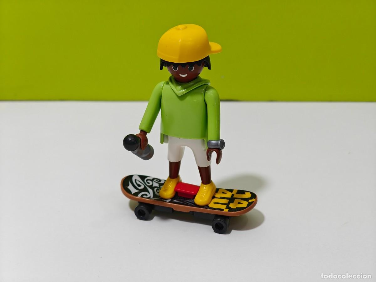 Playmobil: Playmobil figura hombre en monopat&iacute;n-skate, deportes, pista, parque, ciudad