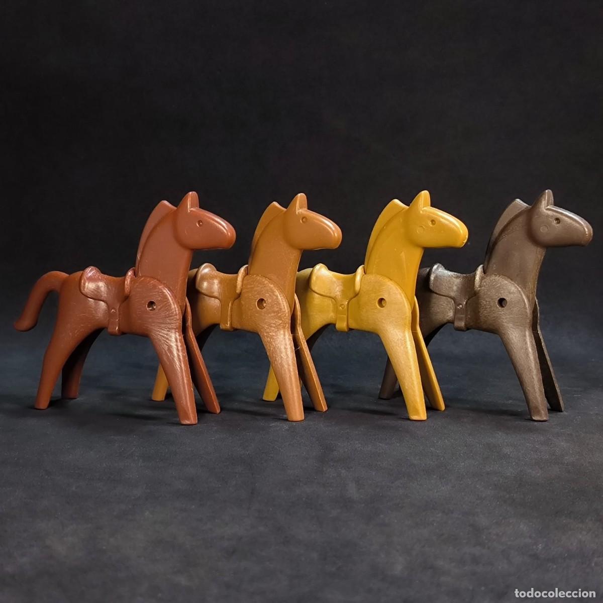 Playmobil: Playmobil cuatro caballos ☼