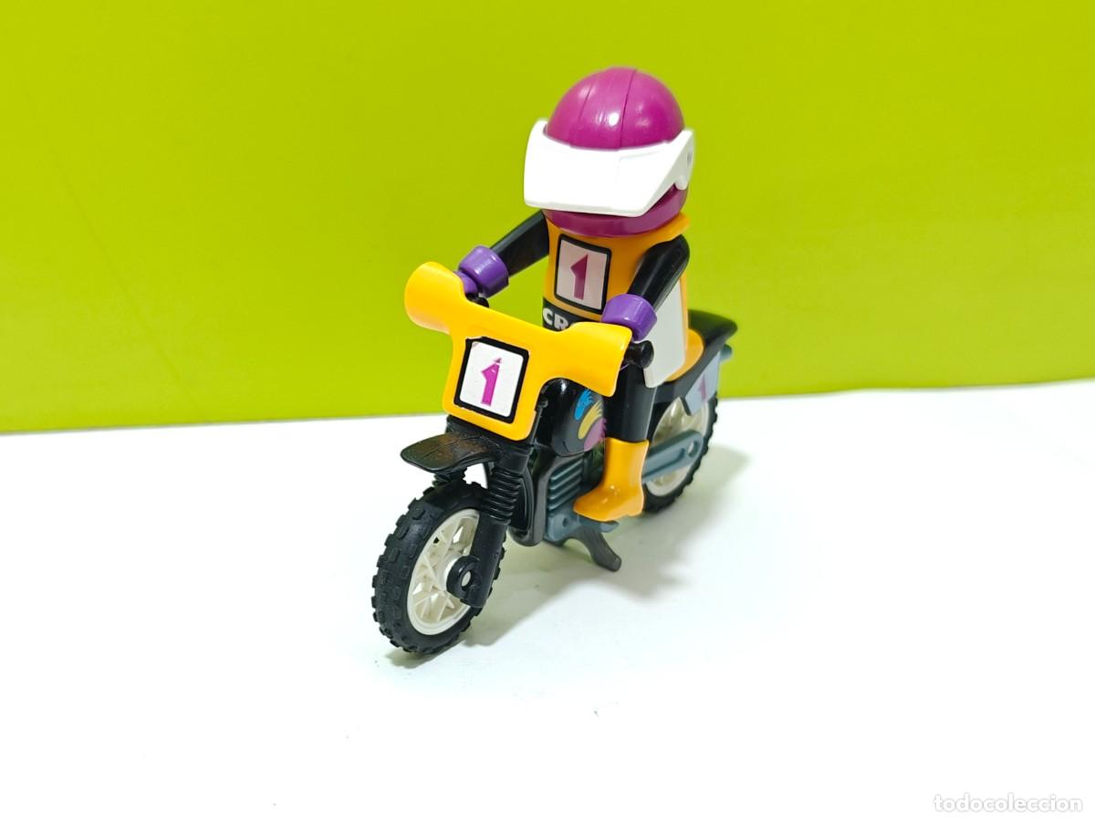 Playmobil: playmobil figura hombre en motorista en moto de cross, carrera, competici&oacute;n, monta&ntilde;a, city...