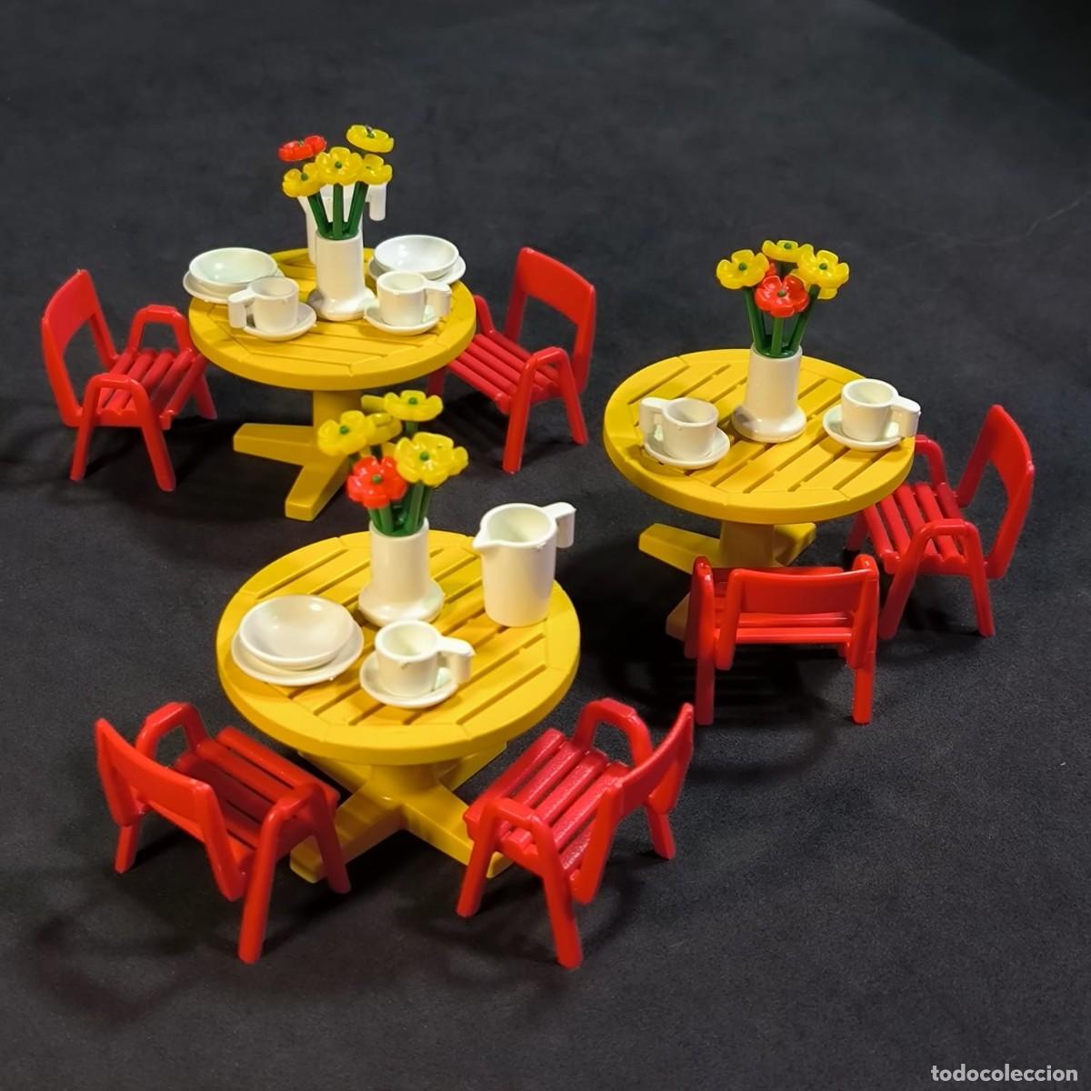 Playmobil: Playmobil tres mesas con sillas y flores ☼