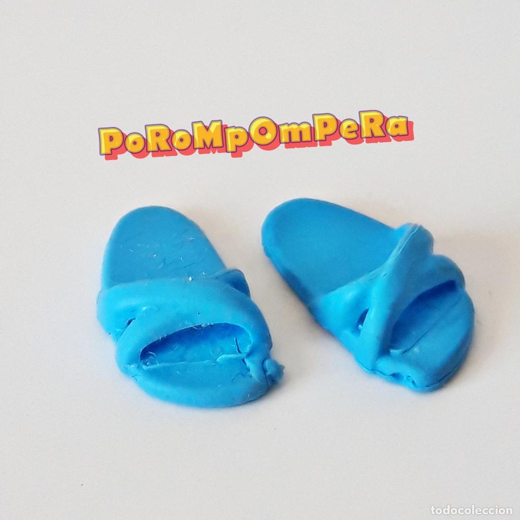 Playmobil: PLAYMOBIL PAREJA SANDALIA AZUL CLARO ADULTO GOMA CHANCLA PISCINA PLAYA VERANO PAR L7
