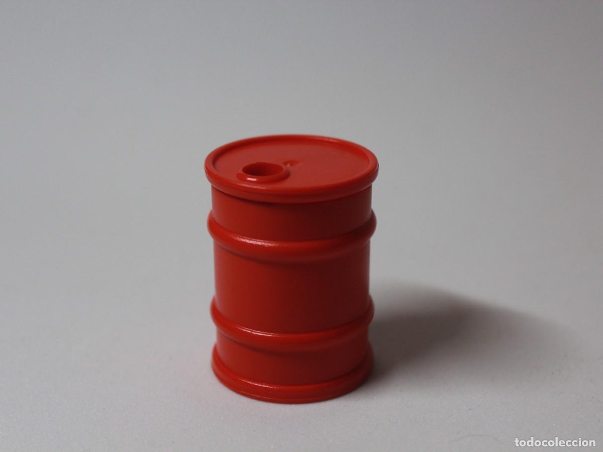 Playmobil: Accesorio Playmobil bid&oacute;n rojo con tapa (barril peque&ntilde;o)
