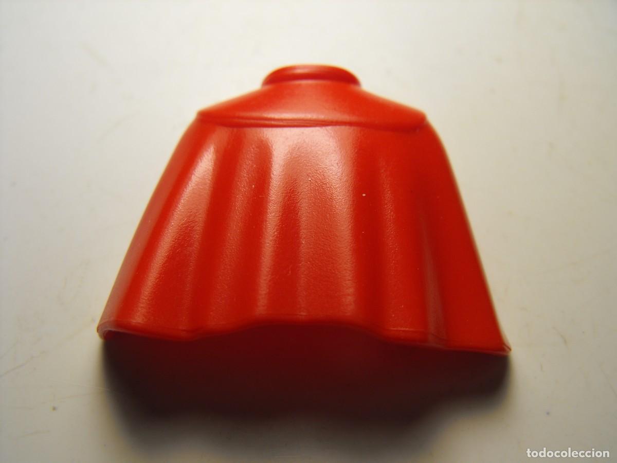 Playmobil: PLAYMOBIL. Capa corta.