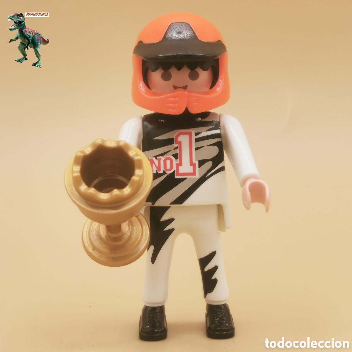 Playmobil: Playmobil figura piloto campeon conductor carrera motorista trofeo ganador copa motocross 9854