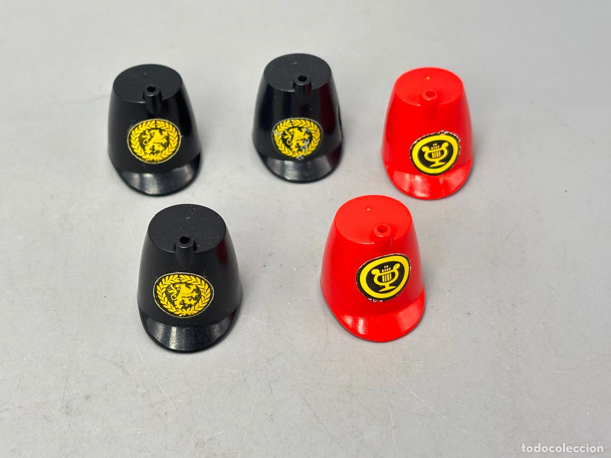 Playmobil: Playmobil lote sombrero soldado ingl&eacute;s y m&uacute;sico primera &eacute;poca