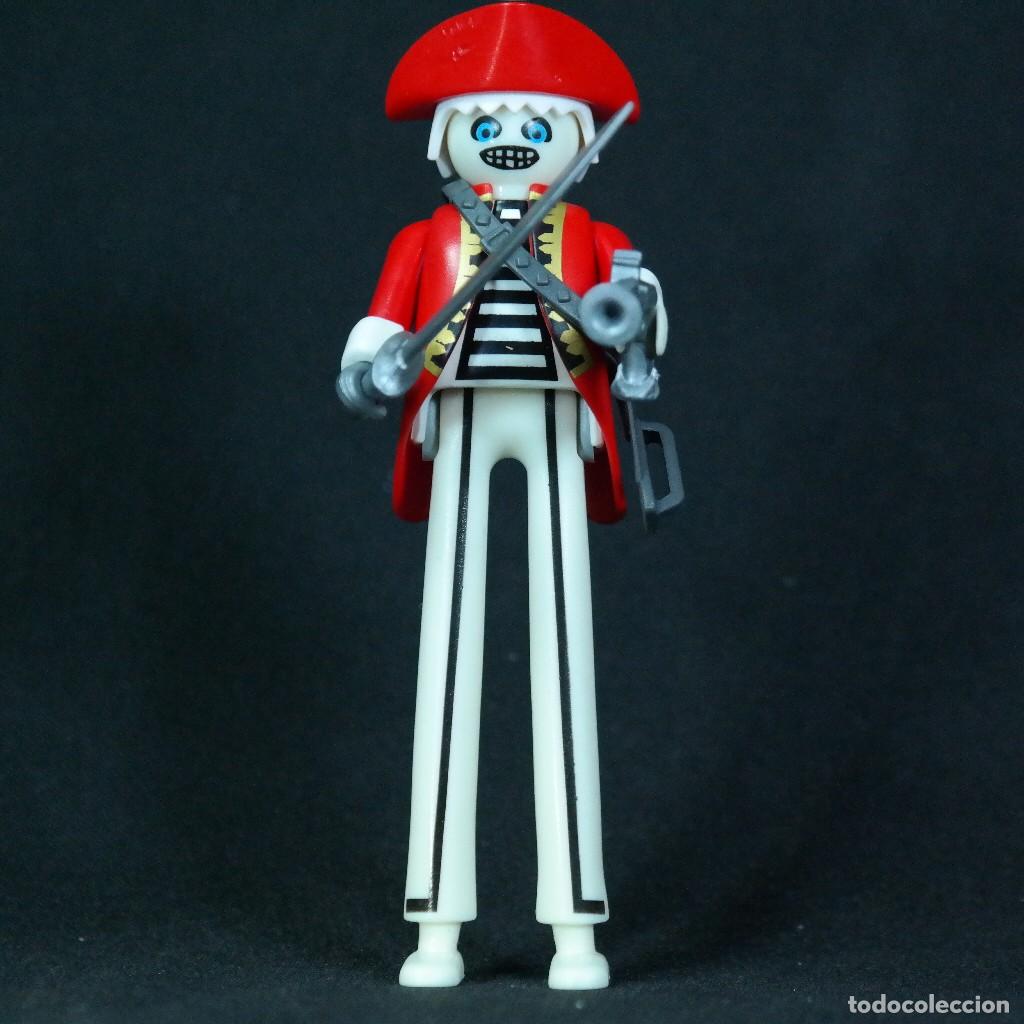 Playmobil: Playmobil pirata fantasma con piernas largas ☼