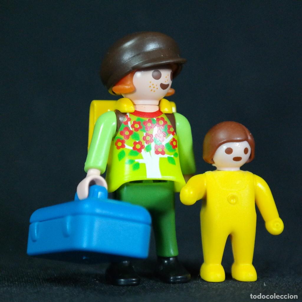 Playmobil: Playmobil ni&ntilde;a con bebe ☼