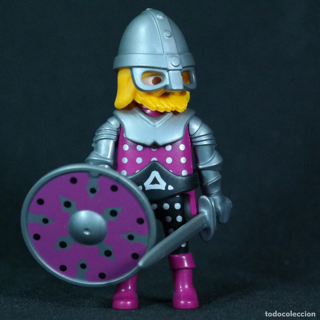 Playmobil: Playmobil barbaro con escudo ☼