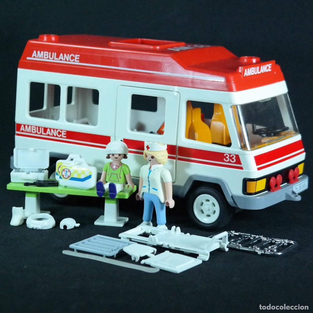 Playmobil: Playmobil ambulancia con enfermera y ni&ntilde;a ☼